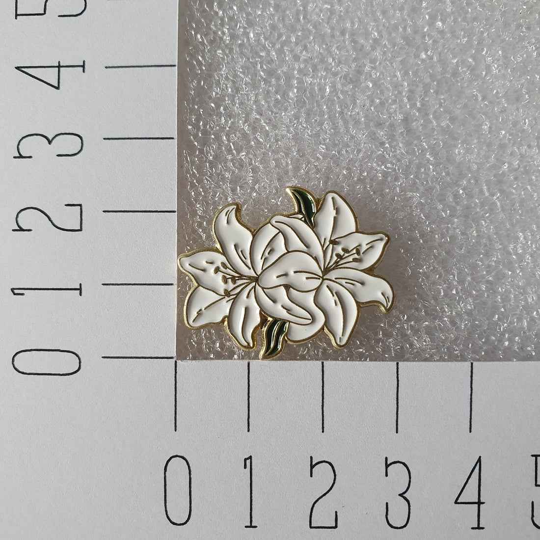 Enamel pin - Witte lelie