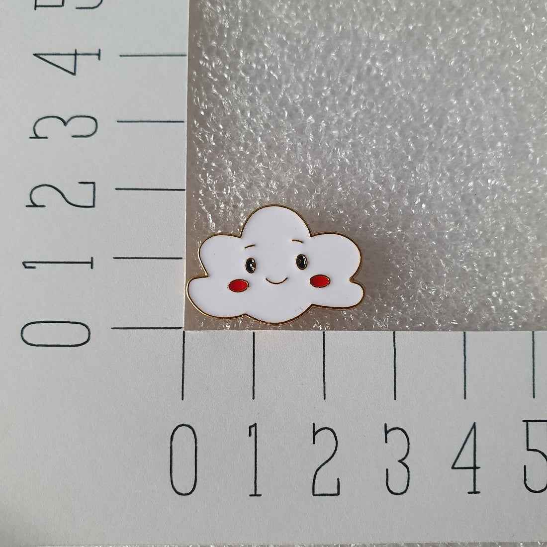 Enamel pin - Wolkje