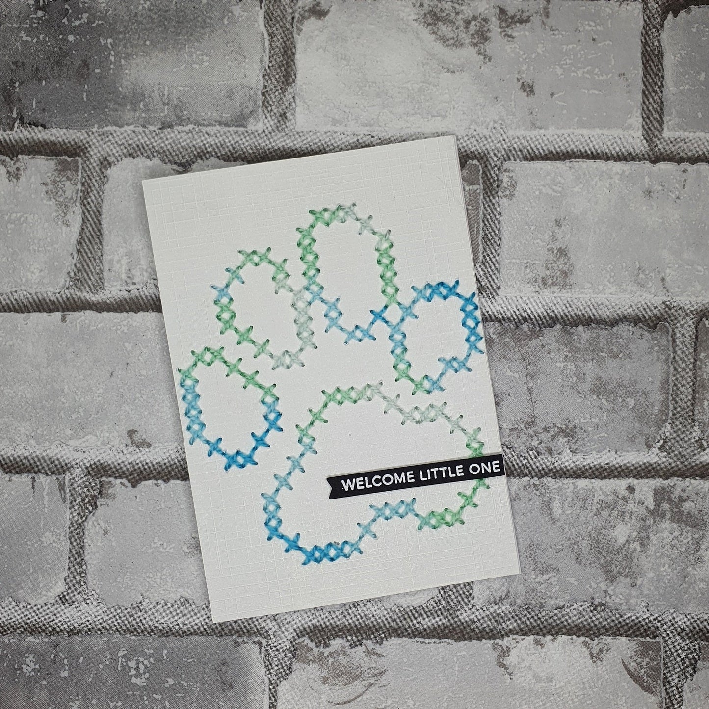 Geboorte kaart - Hondenpoot - geborduurd - Welcome little one - Hobby en meer