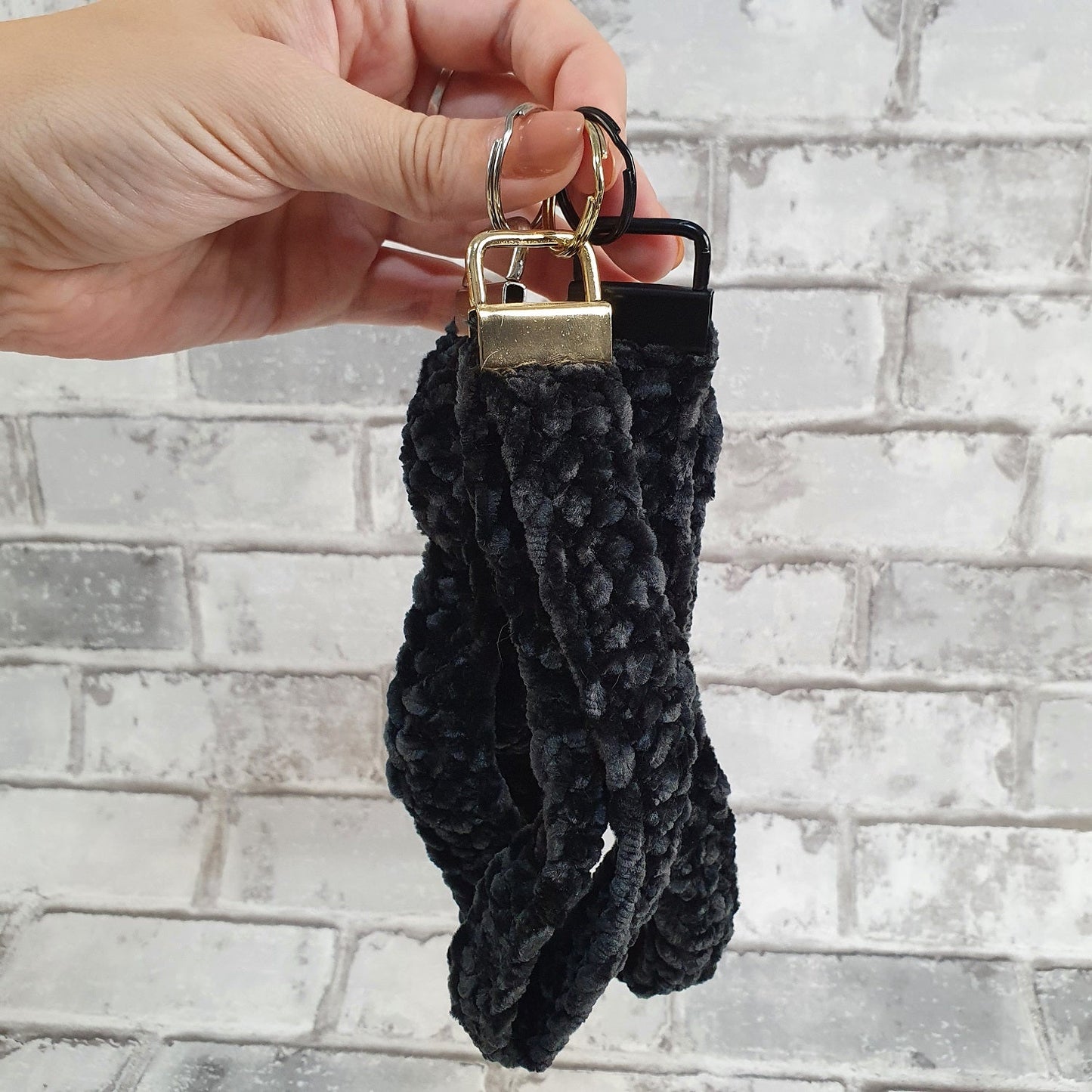 Gehaakte sleutelhanger - Zwart - Hobby en meer