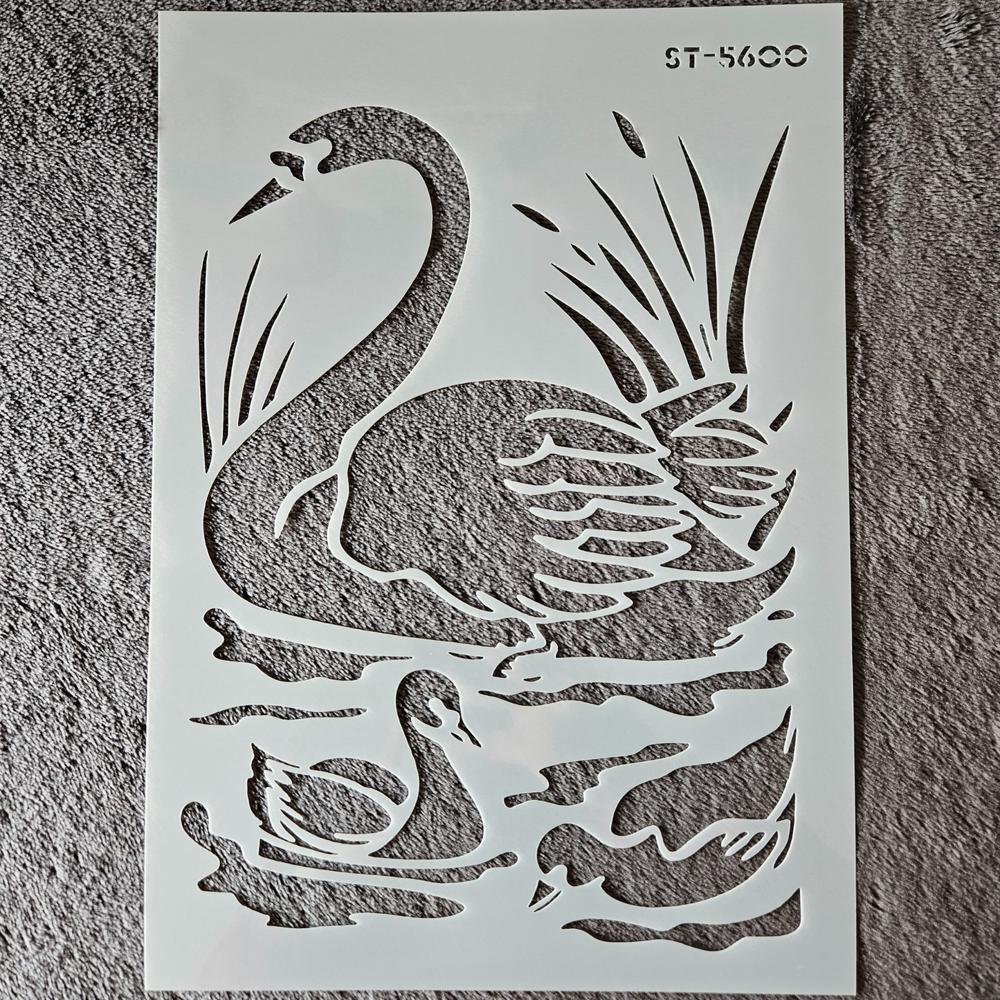 Hobby stencil - Zwaan met kuikens - A4 - Hobby en meer