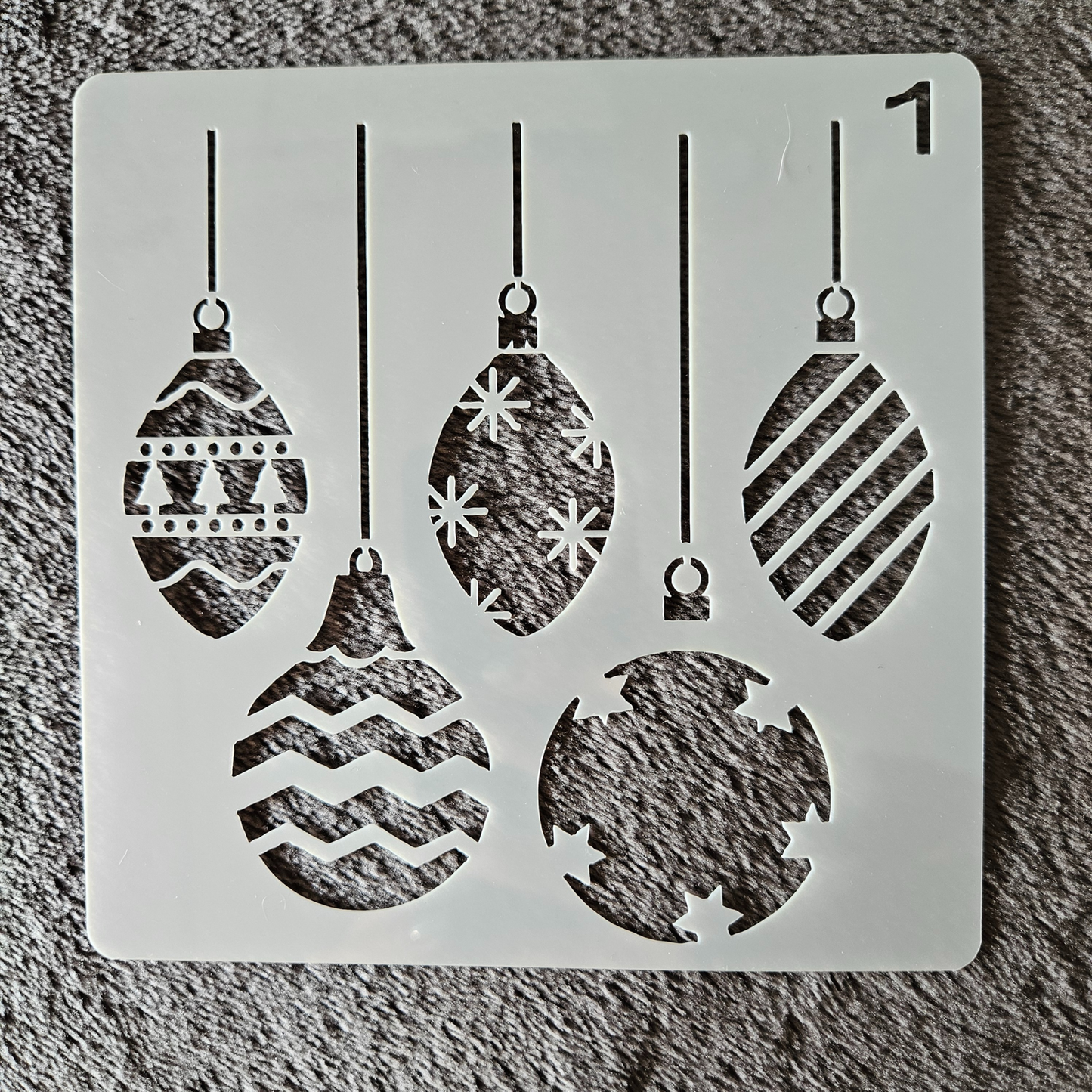 Hobby stencil Kerst - Kerstballen - 13 x 13 - Hobby en meer