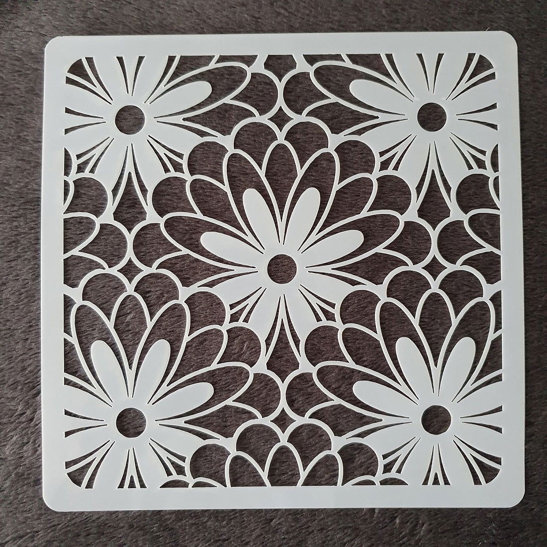 Hobby stencil Madeliefjes - 20 x 20 cm - Hobby en meer