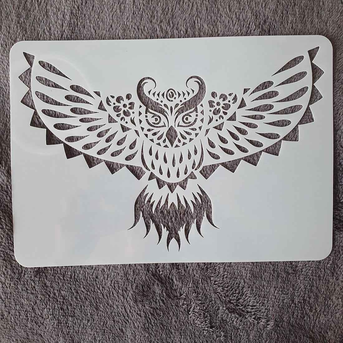 Hobby stencil - Uil - A4