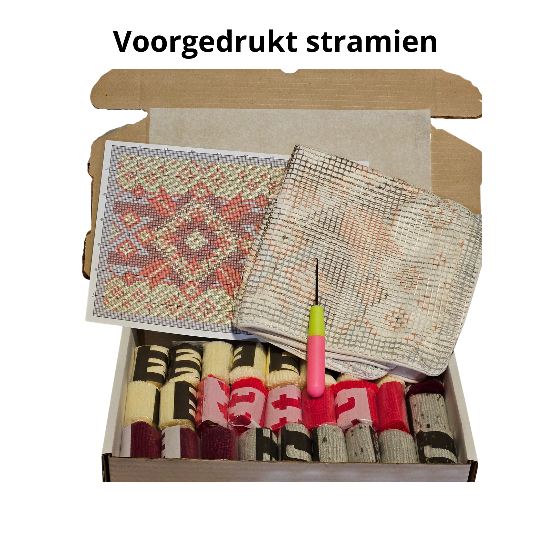 Latch hook kussen Kerstpatroon - 43 x 43 cm - Hobby en meer