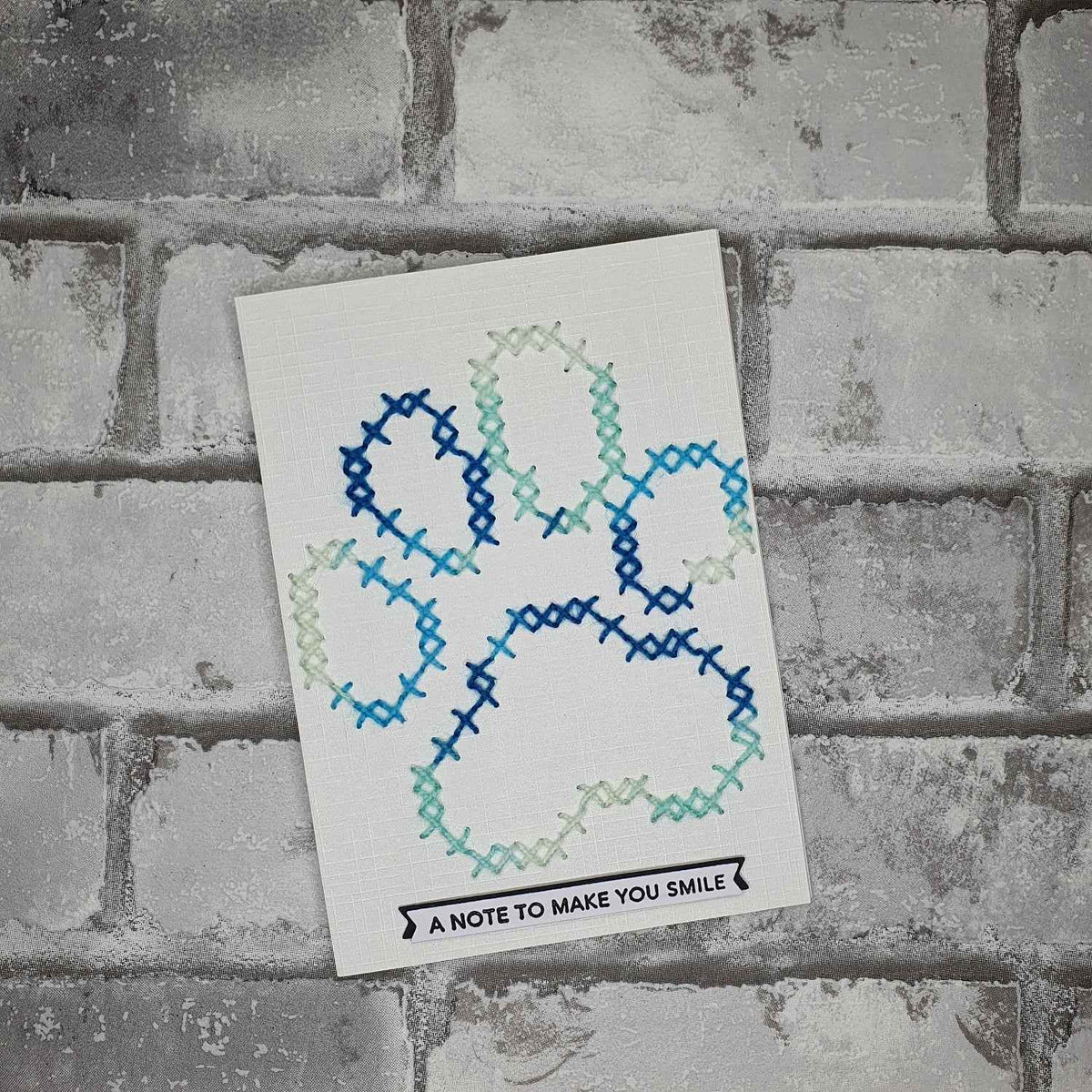 Zomaar een kaartje - Hondenpoot - geborduurd - A note to make you smile