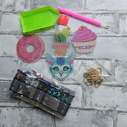 Diamond painting - Sleutelhangers - Set van 4 - Kat, donut, cactus en cupcake