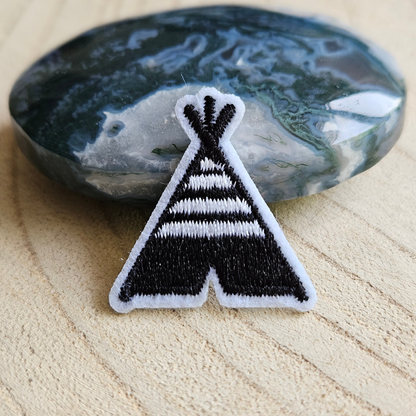Strijk embleem - Iron on Patch - Zwarte tipi