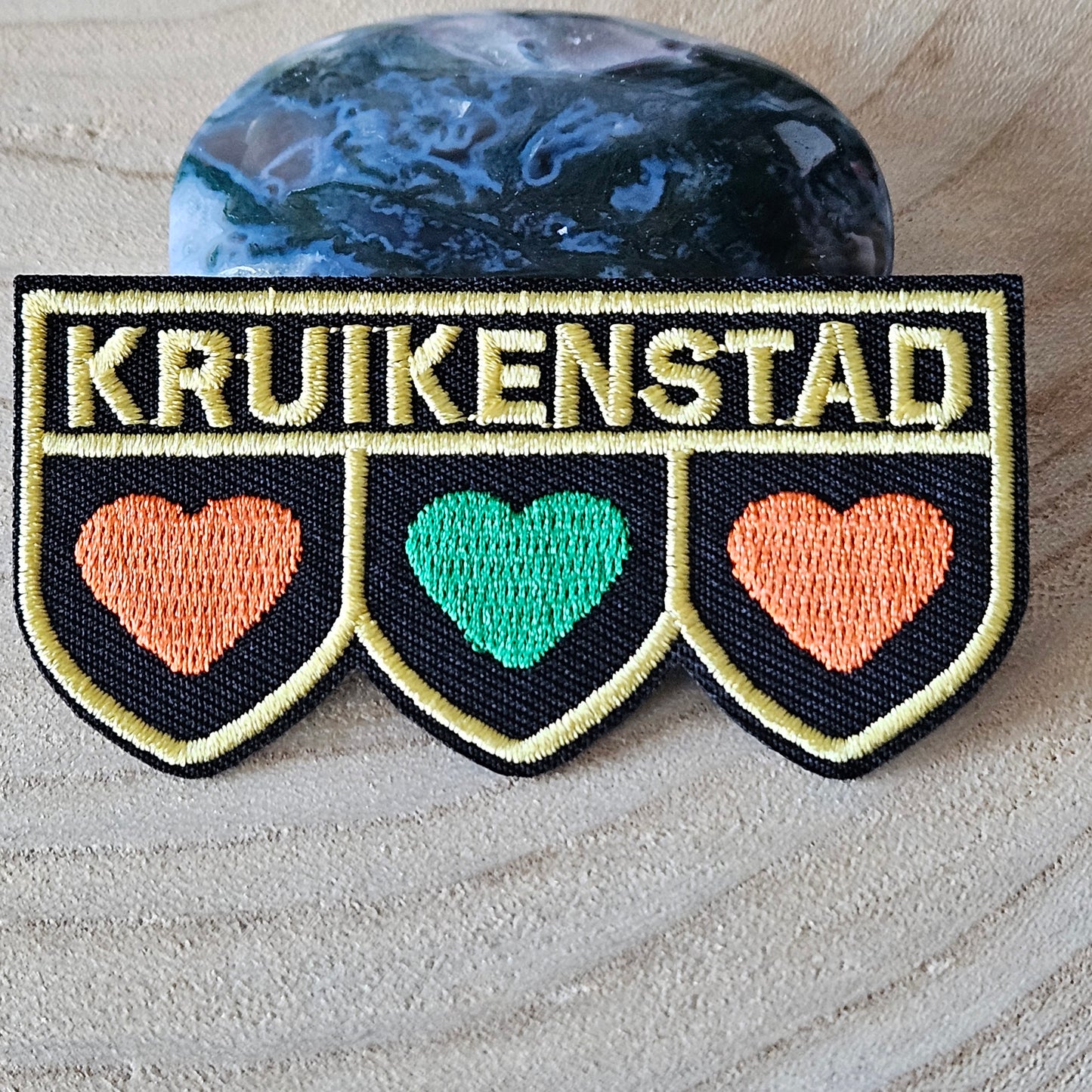 Strijk embleem - Iron on Patch -  Hartjes - Kruikenstad