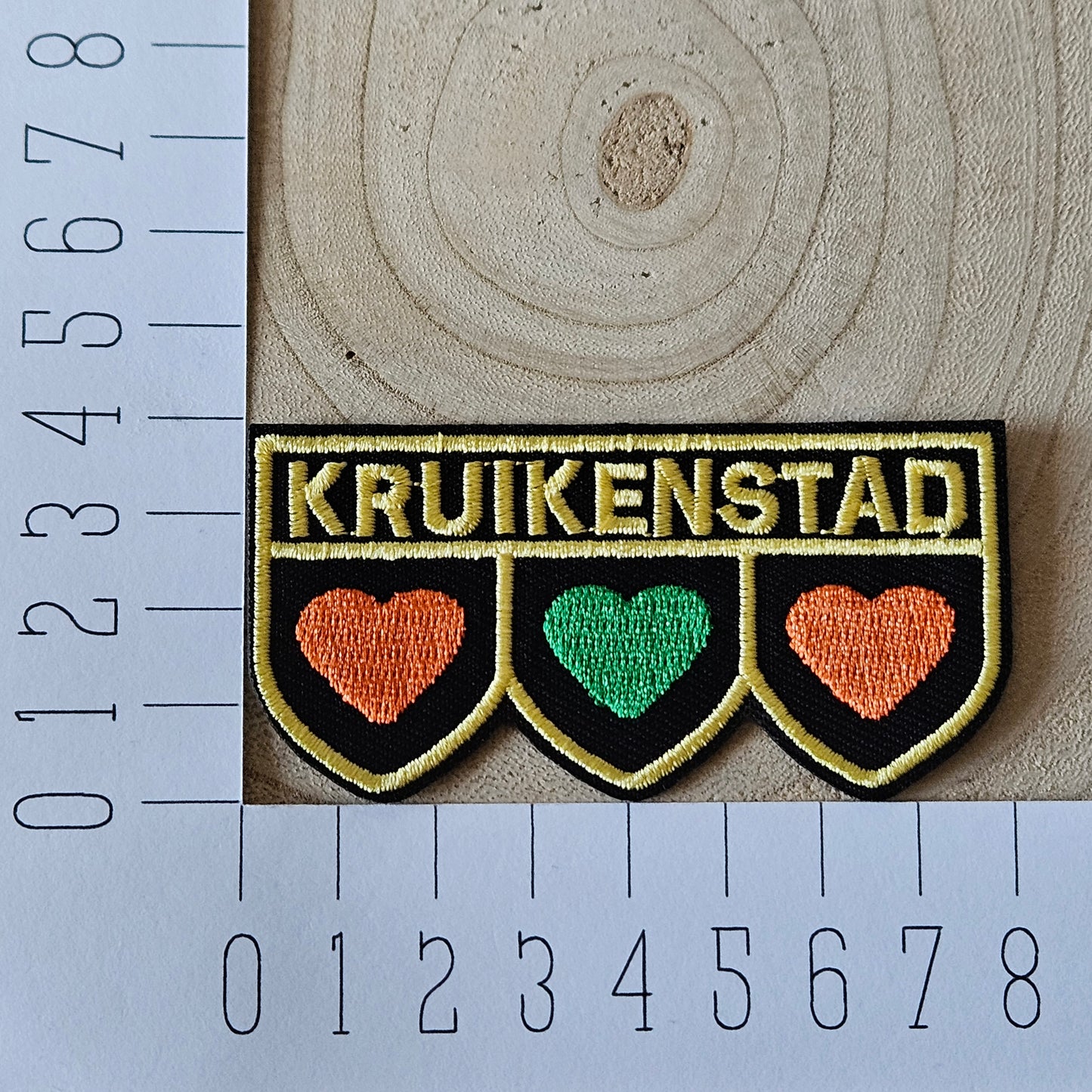 Strijk embleem - Iron on Patch -  Hartjes - Kruikenstad