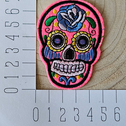 Strijk embleem - Iron on Patch -  Roze doodshoofd