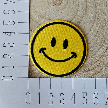 Strijk embleem - Iron on Patch - Gele smiley