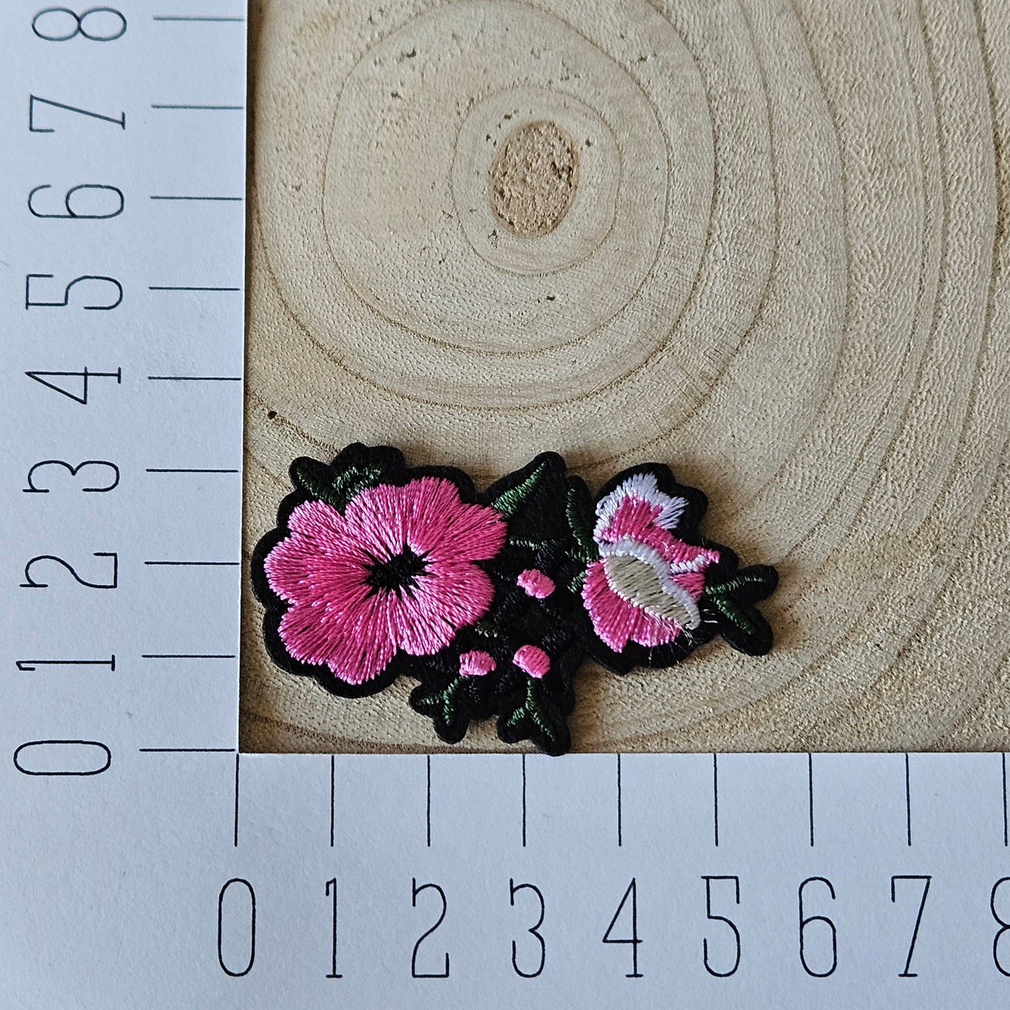 Strijk embleem - Iron on Patch - Roze bloemen