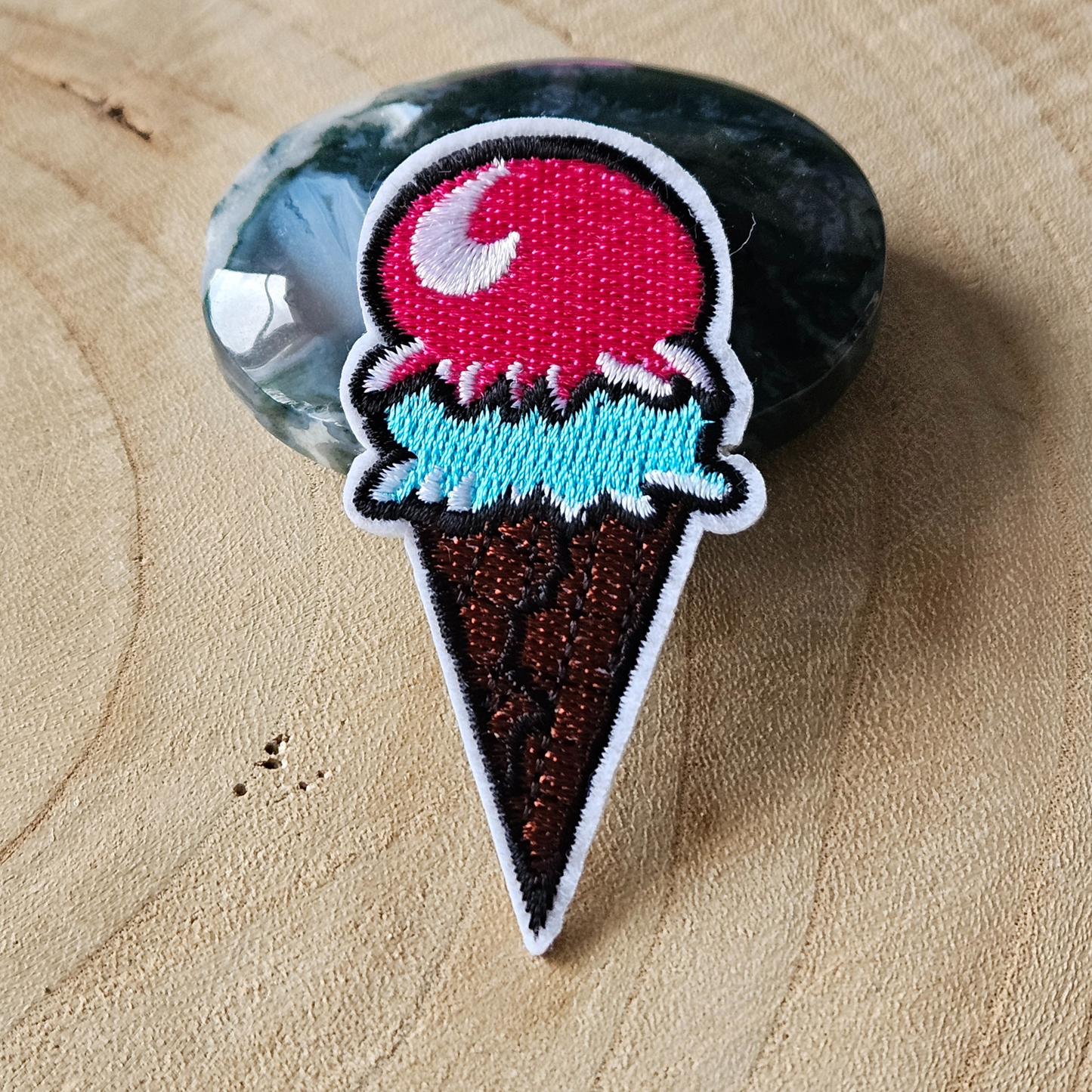 Strijk embleem - Iron on Patch -  Ijsje
