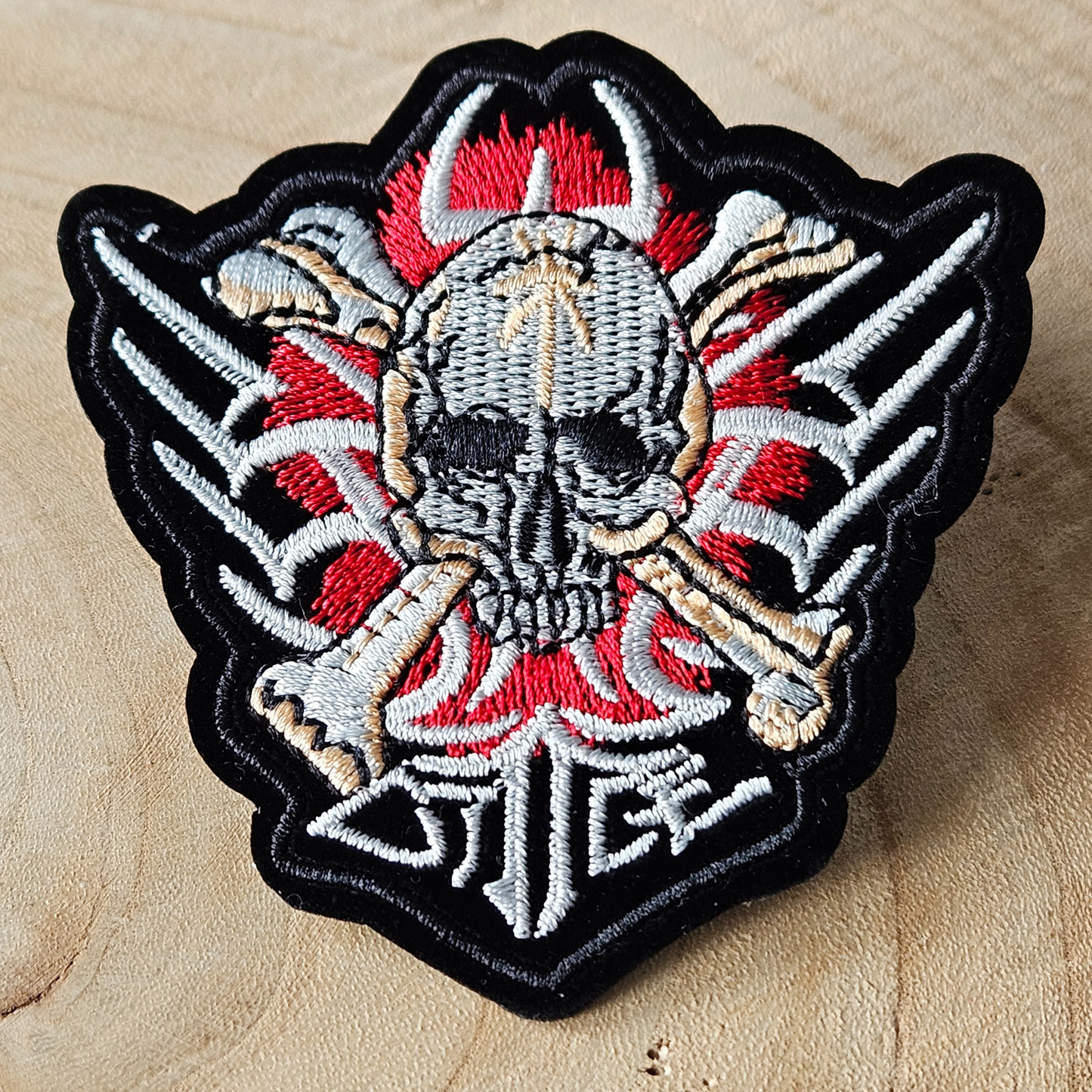Strijk embleem  -  Iron on Patch - schedel