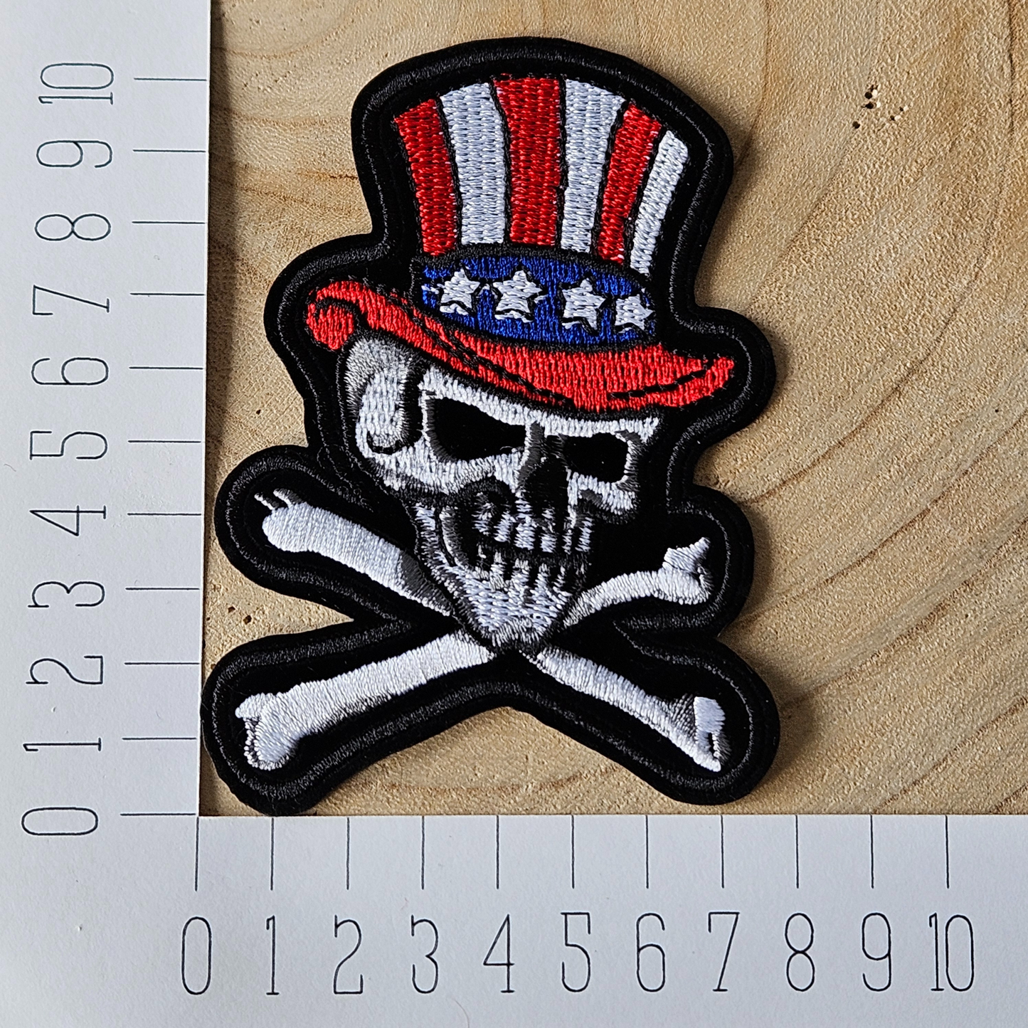 Strijk embleem  -  Iron on Patch - Schedel met hoed