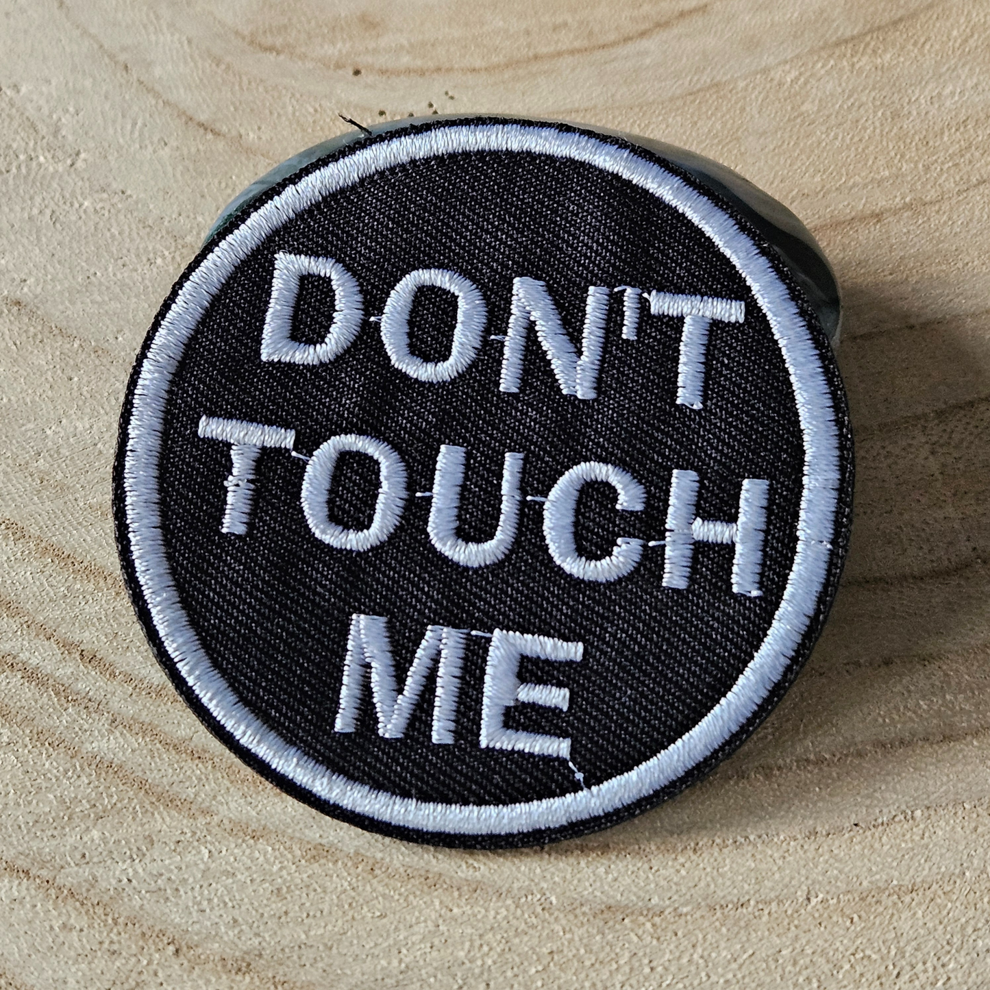 Strijk embleem - Iron on Patch - Don't touch me