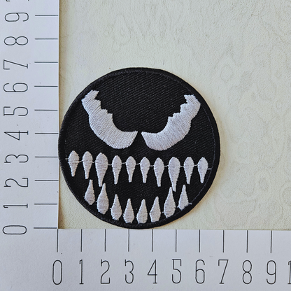 Strijk embleem  -  Iron on Patch - Monster