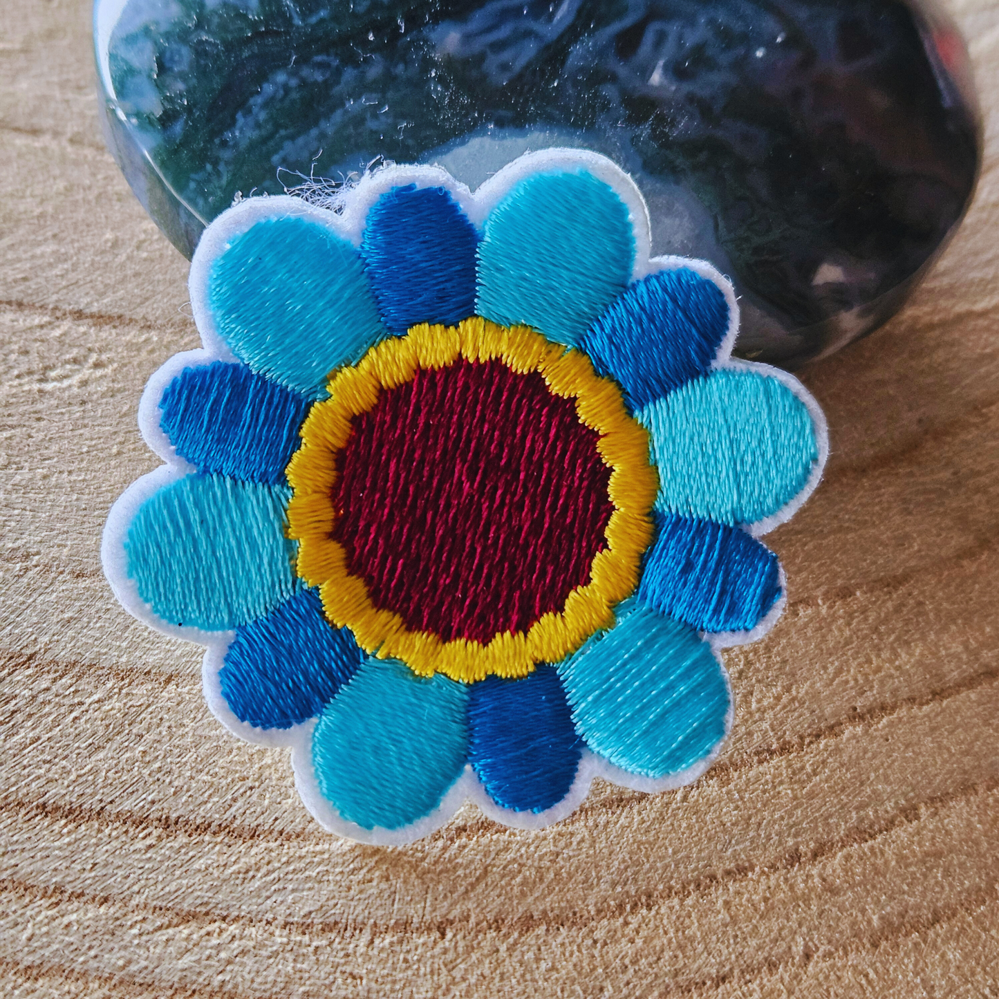 Strijk embleem  -  Iron on Patch - Blauwe bloem