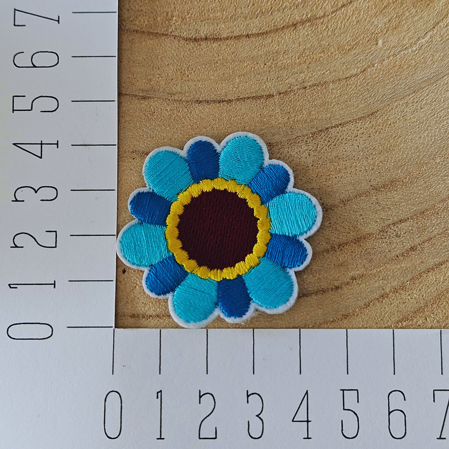 Strijk embleem  -  Iron on Patch - Blauwe bloem
