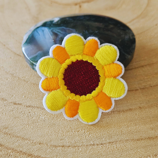 Strijk embleem  -  Iron on Patch - Geel bloemetje