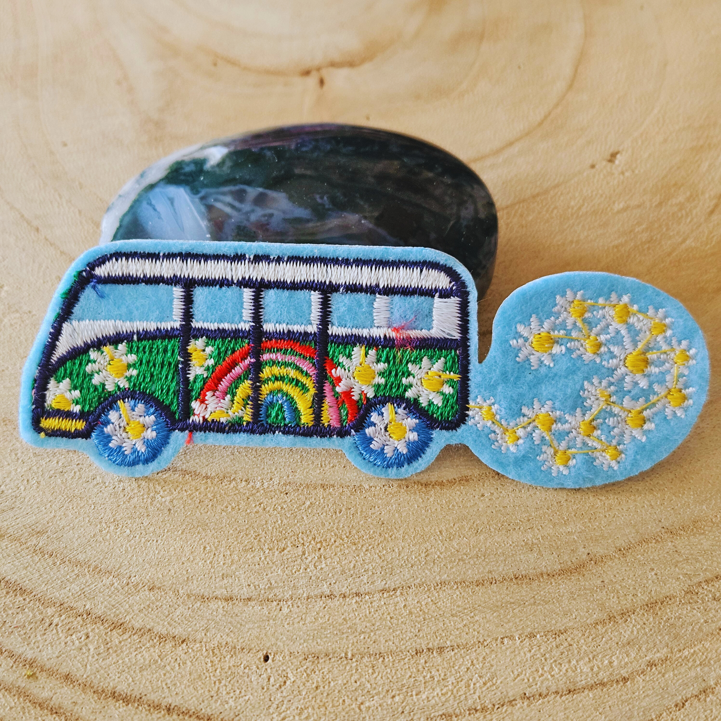 Strijk embleem  -  Iron on Patch - Bus met bloemen