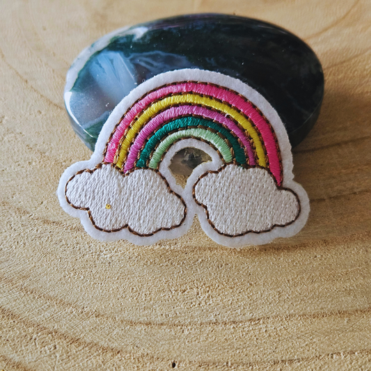 Strijk embleem  -  Iron on Patch - Regenboog met wolken