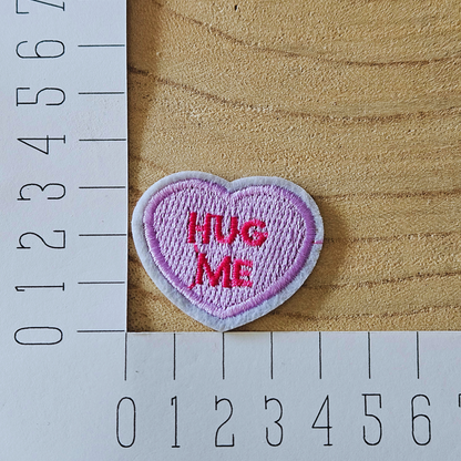 Strijk embleem  -  Iron on Patch - Hart - Hug me