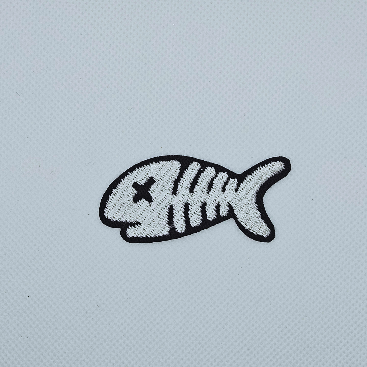 Strijk embleem  -  Iron on Patch - Vissen graat