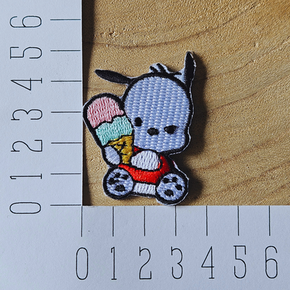 Strijk embleem  -  Iron on Patch - Hondje met ijsje