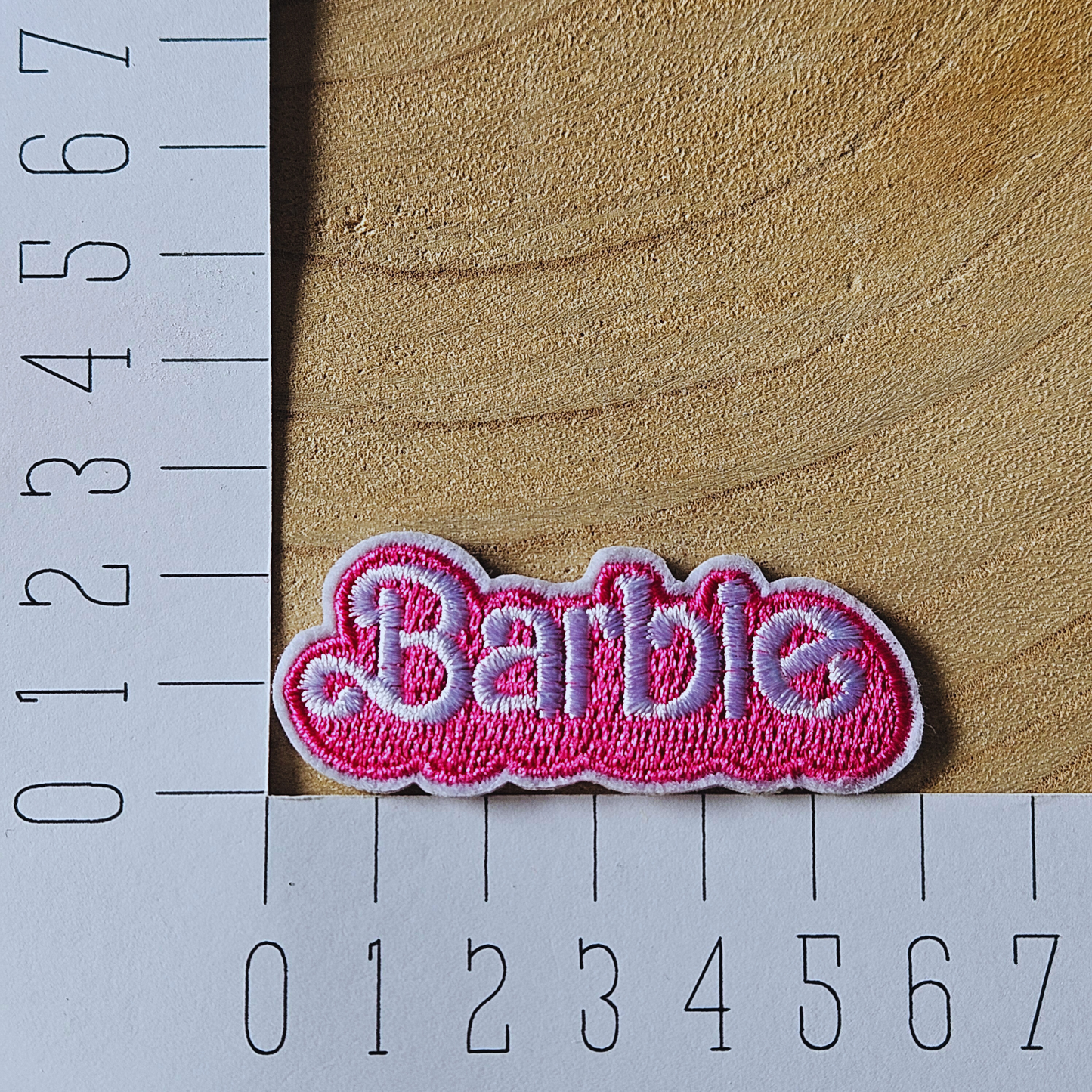 Strijk embleem  -  Iron on Patch - Roze tekst