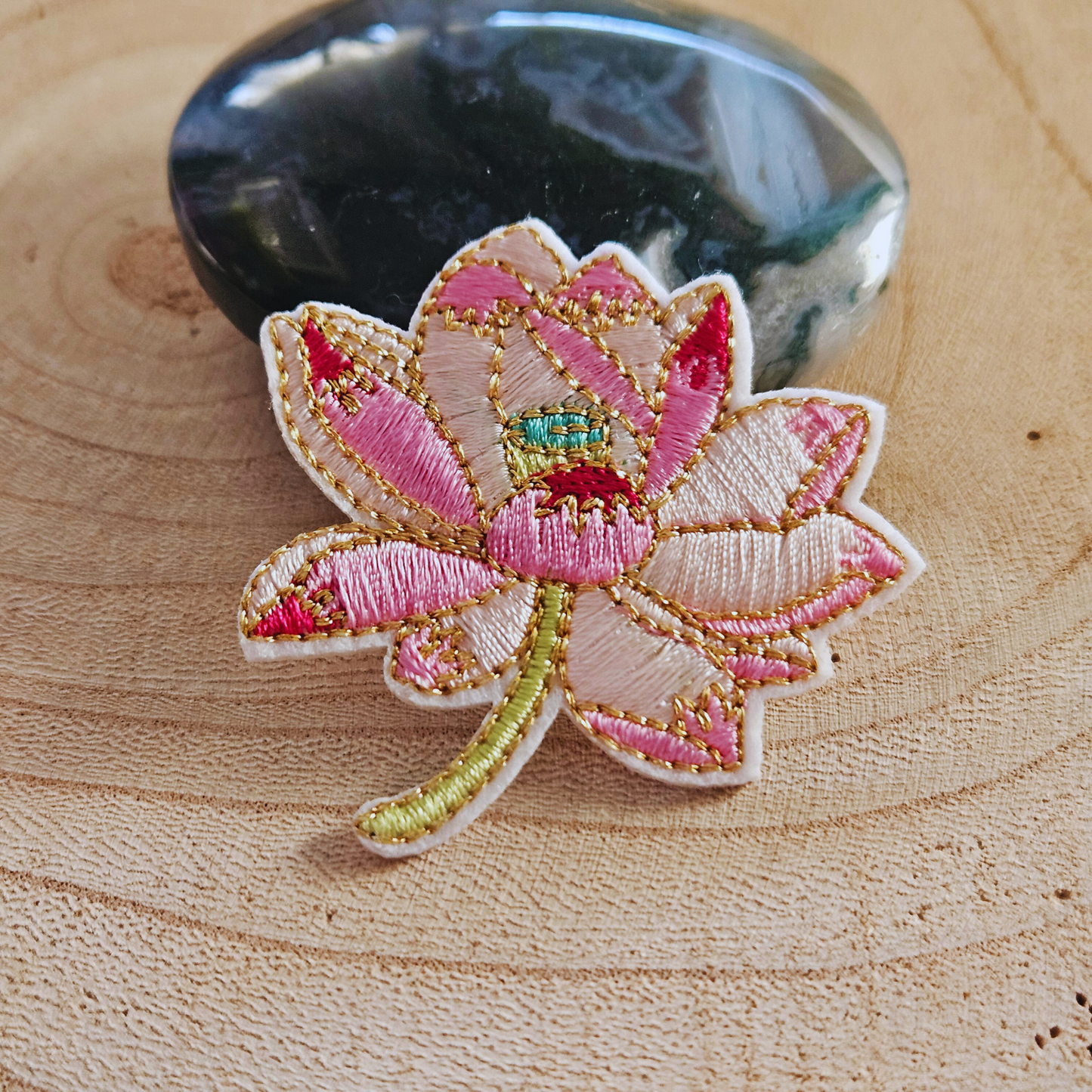 Strijk embleem  -  Iron on Patch - Roze waterlelie