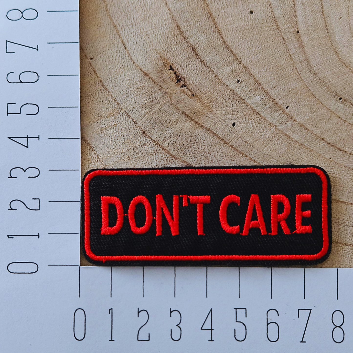 Strijk embleem  -  Iron on Patch - Don't care
