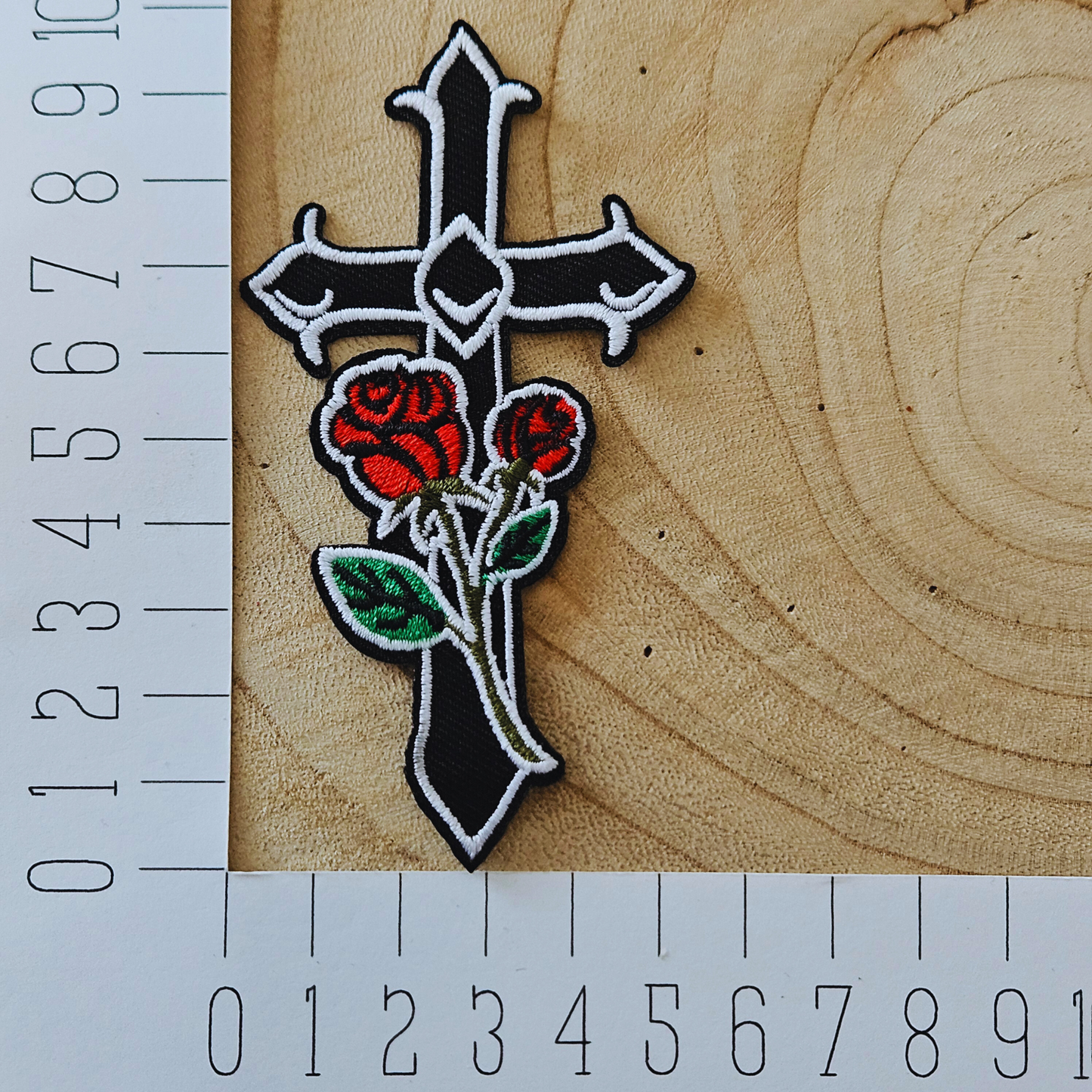 Strijk embleem  -  Iron on Patch - Kruis met rozen