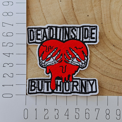 Strijk embleem  -  Iron on Patch - Dead inside but horny