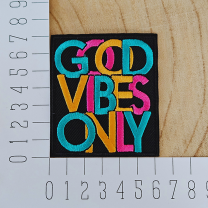 Strijk embleem  -  Iron on Patch -  Good vibes only