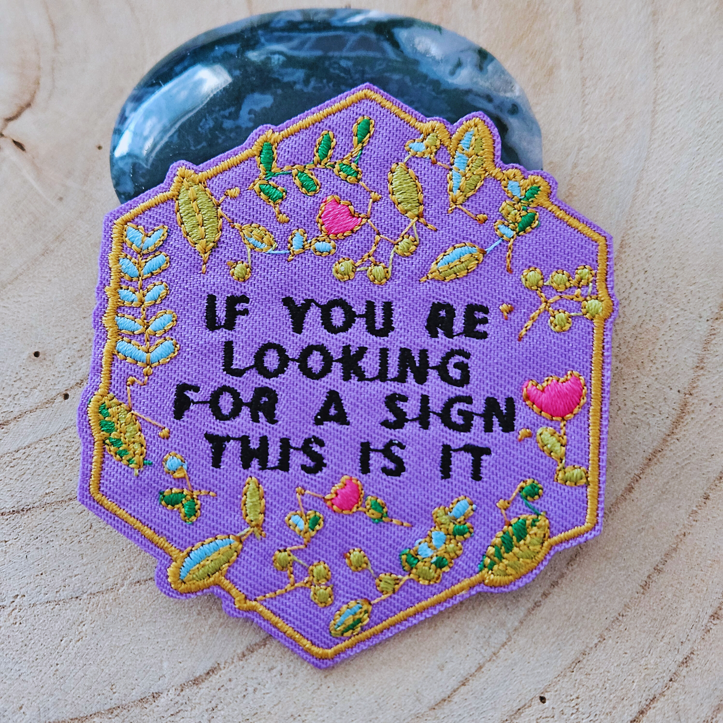 Strijk embleem  -  Iron on Patch -  If you're looking for a sign this is it