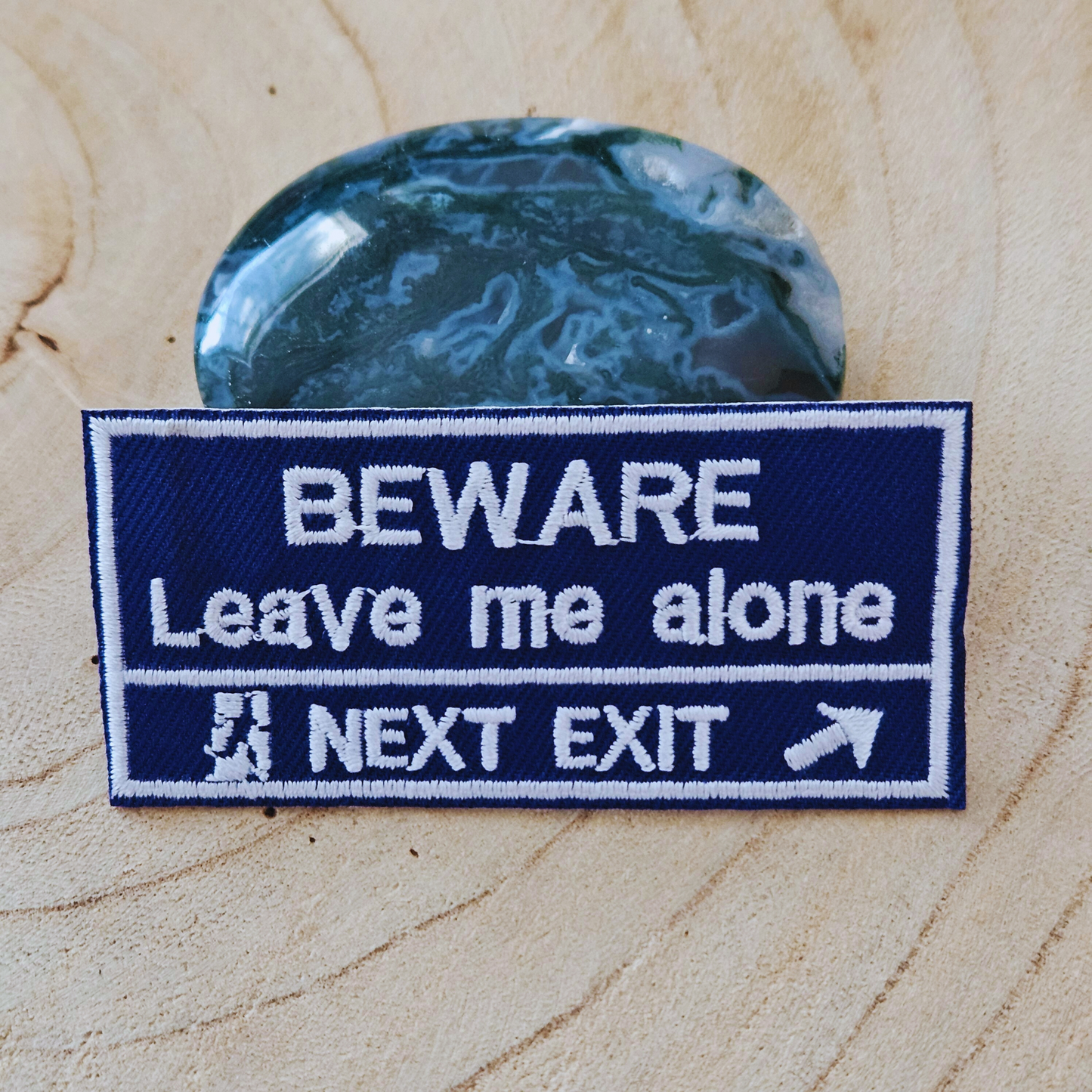 Strijk embleem  -  Iron on Patch - Beware leave me alone next exit