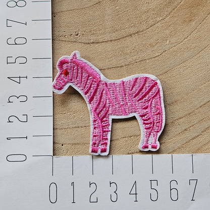 Strijk embleem  -  Iron on Patch - Roze zebra