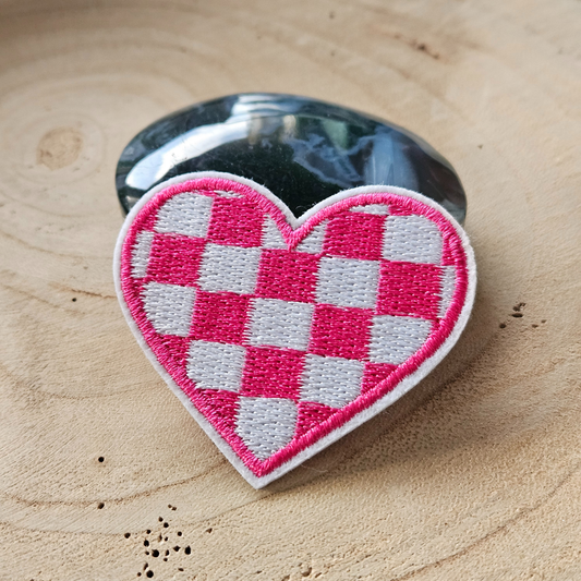 Strijk embleem  -  Iron on Patch - Roze schaak hart