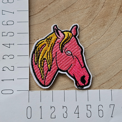 Strijk embleem  -  Iron on Patch - Roze paard