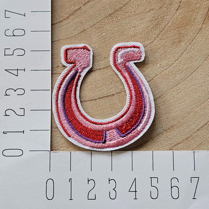 Strijk embleem  -  Iron on Patch - Roze hoefijzer