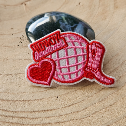 Strijk embleem  -  Iron on Patch - Roze discobal met laars en hart