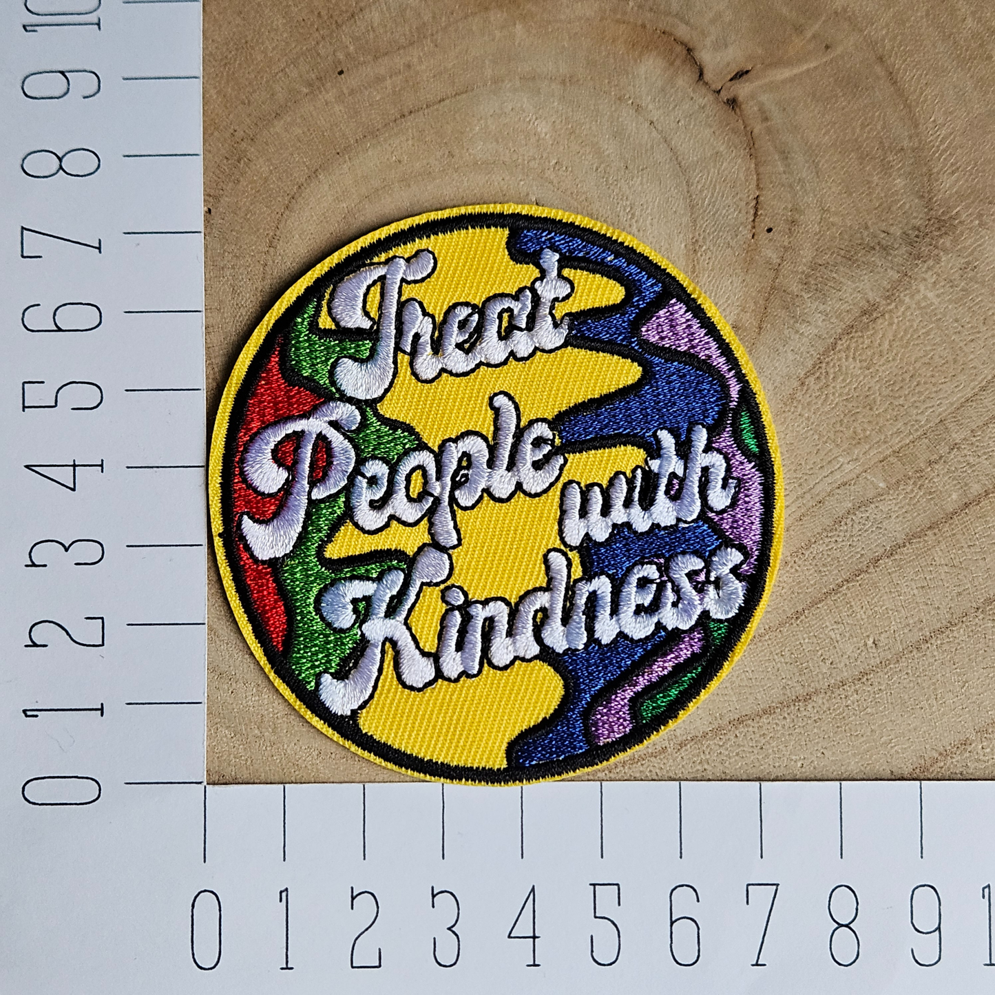 Strijk embleem  -  Iron on Patch - Treat people with kindness