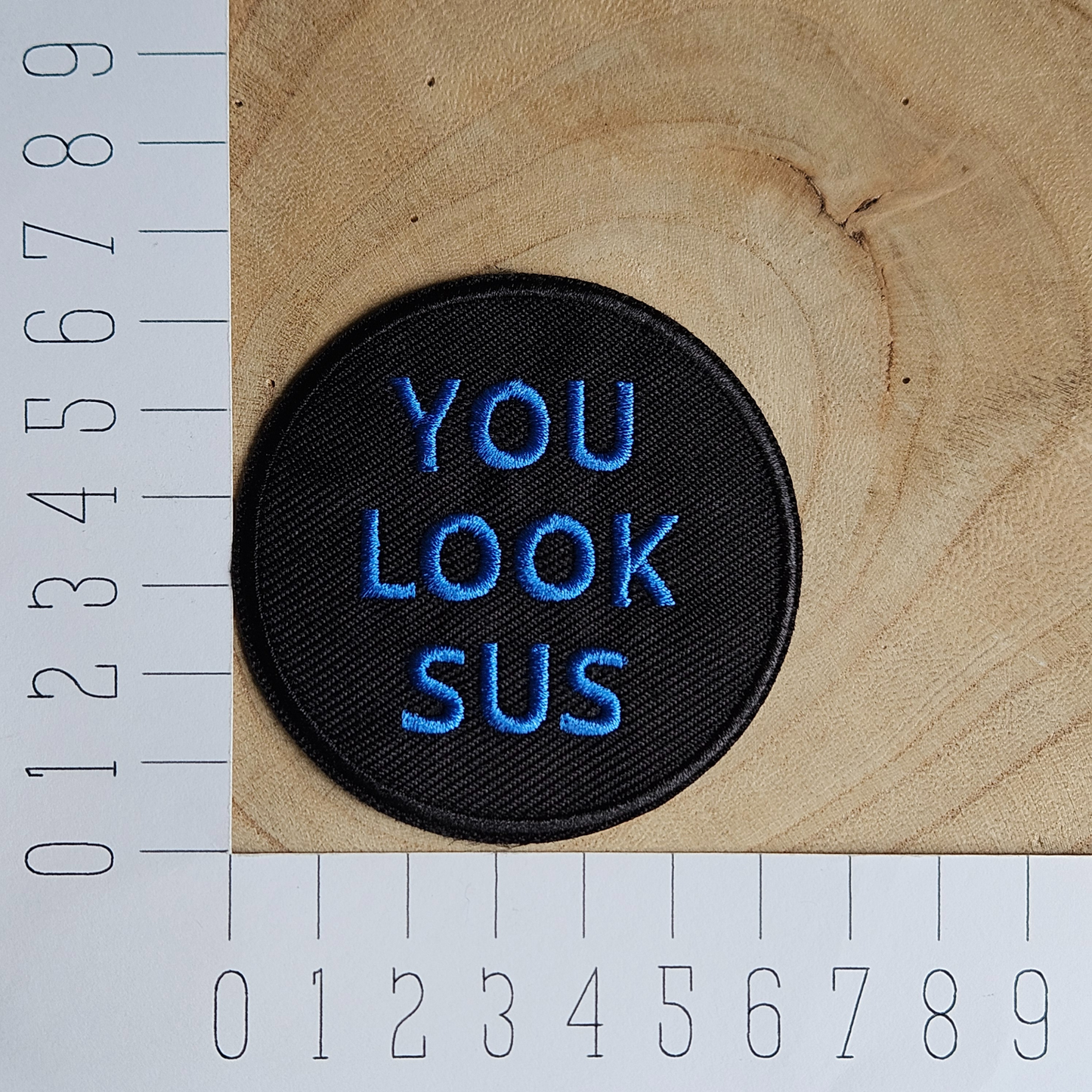 Strijk embleem  -  Iron on Patch - You look sus