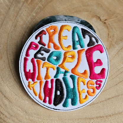 Strijk embleem  -  Iron on Patch -  Treat people with kindness regenboog