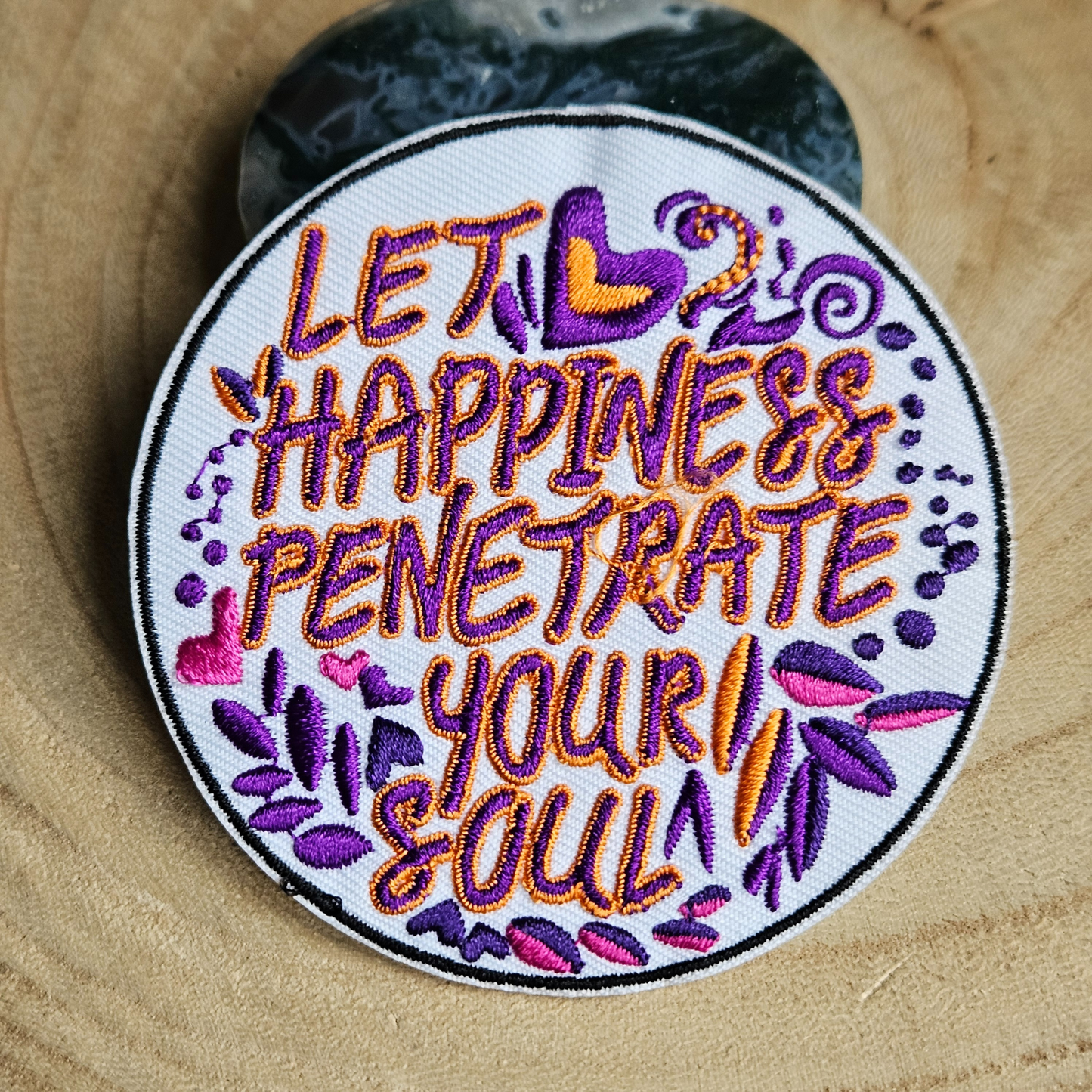 Strijk embleem  -  Iron on Patch - Let happiness penetrate your soul
