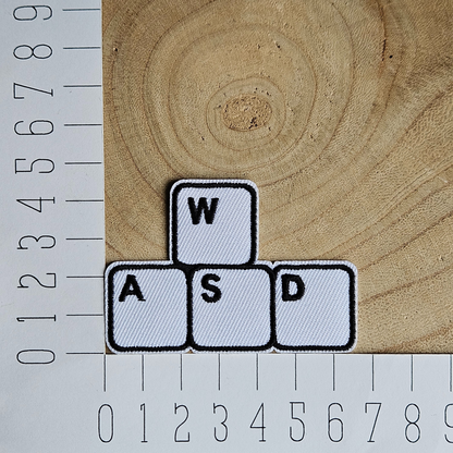 Strijk embleem  -  Iron on Patch - Toetsenbord toetsen WASD