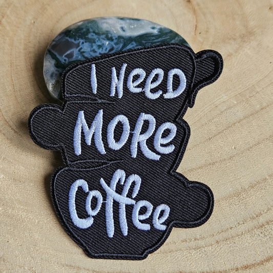 Strijk embleem  -  Iron on Patch - I need more coffee