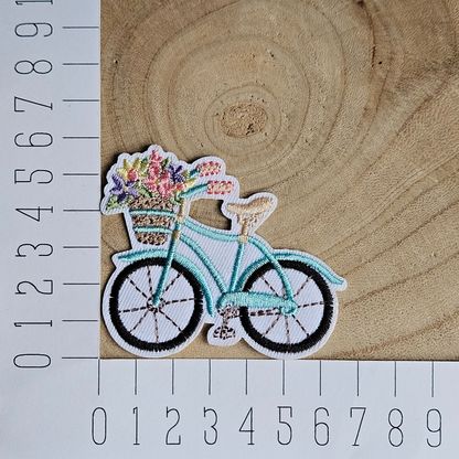 Strijk embleem  -  Iron on Patch - Fiets met bloemen mandje